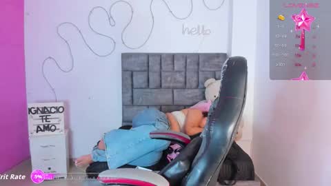 kim online show from November 18, 2025, 2:43 pm