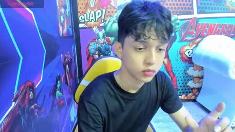 Snapshot of jisus_cat chatting on February 20, 2025, 11:43 pm Jisus online show from February 20, 2025, 11:43 pm