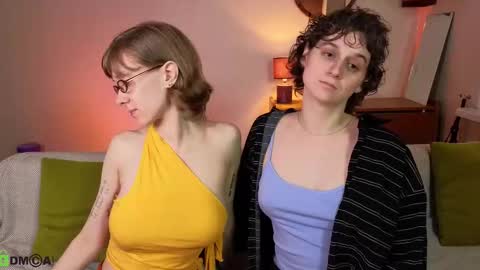 Snapshot of jitoon_exe chatting on September 26, 2025, 6:34 pm Hey Guys We are Julia ginger  Tina brunette online show from September 26, 2025, 6:34 pm