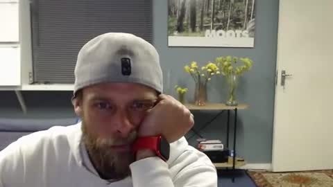 JamesJan van Rebel online show from October 3, 2025, 4:04 pm