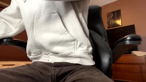 jjjjjfive online show from January 14, 2025, 7:27 am