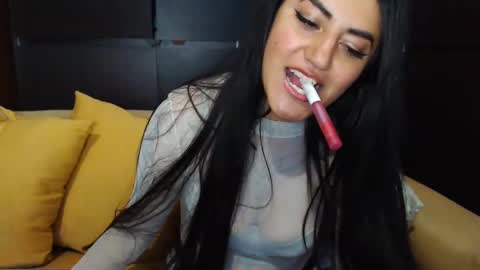 luuuuuuuuuu online show from December 3, 2024, 4:47 am