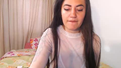 luuuuuuuuuu online show from April 9, 2026, 12:10 pm