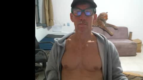 Snapshot of jlmbud chatting on February 12, 2026, 9:54 pm jlmbud online show from February 12, 2026, 9:54 pm