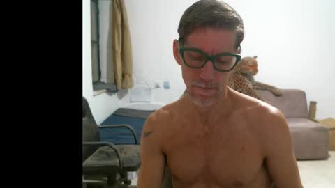 Snapshot of jlmbud chatting on February 16, 2026, 11:45 pm jlmbud online show from February 16, 2026, 11:45 pm