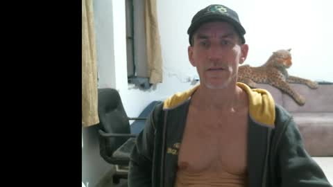 Snapshot of jlmbud chatting on April 11, 2026, 6:45 pm jlmbud online show from April 11, 2026, 6:45 pm