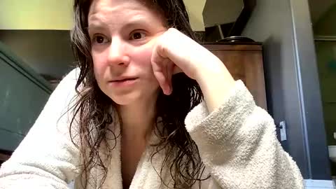 jlynn1997 online show from March 2, 2026, 3:52 pm