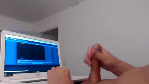 Snapshot of jmc75 chatting on February 5, 2025, 2:51 am jmc75 online show from February 5, 2025, 2:51 am