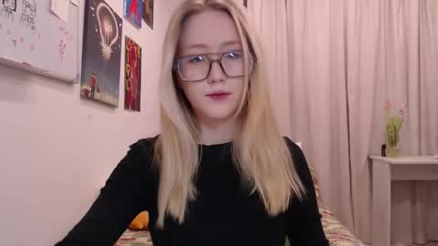 joan_kiss online show from February 19, 2026, 6:48 pm