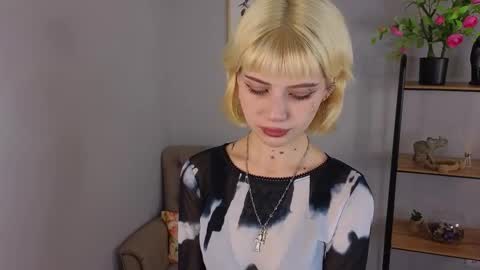 Snapshot of joan_lipse chatting on October 31, 2025, 8:37 am Sofia online show from October 31, 2025, 8:37 am