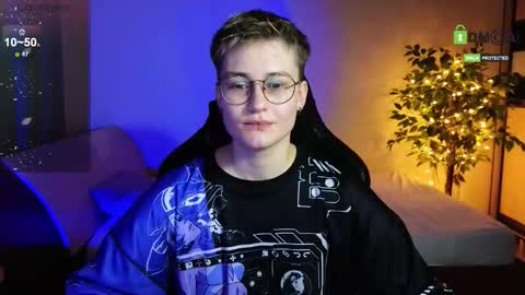 Snapshot of joan_night chatting on December 22, 2025, 7:11 pm J online show from December 22, 2025, 7:11 pm