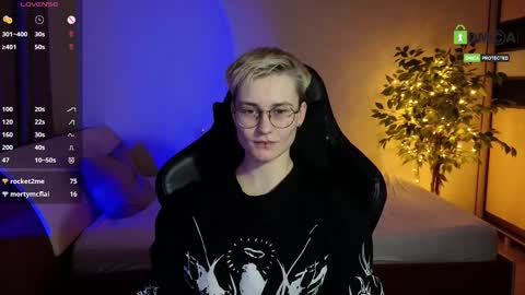 Snapshot of joan_night chatting on February 6, 2026, 7:17 pm J online show from February 6, 2026, 7:17 pm