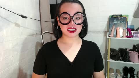 Joana online show from February 8, 2025, 8:21 pm