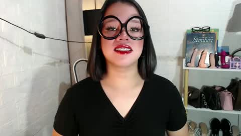 Joana online show from February 10, 2025, 7:49 pm