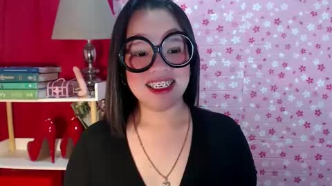 Joana online show from October 19, 2025, 7:14 pm