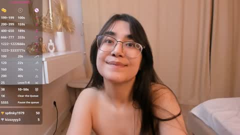 Snapshot of joangoulder chatting on January 17, 2025, 3:22 pm Mia online show from January 17, 2025, 3:22 pm