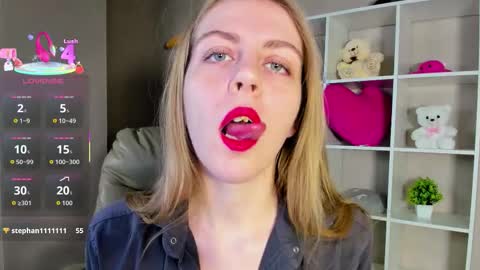 joann_shermann online show from October 4, 2025, 1:14 am