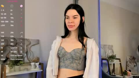 Wendy online show from December 21, 2025, 12:01 pm