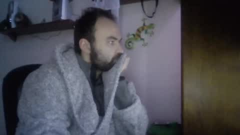 joaodias_18 online show from January 5, 2025, 7:17 pm