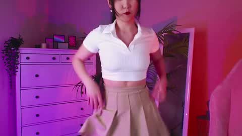 Amina online show from February 8, 2025, 12:28 pm