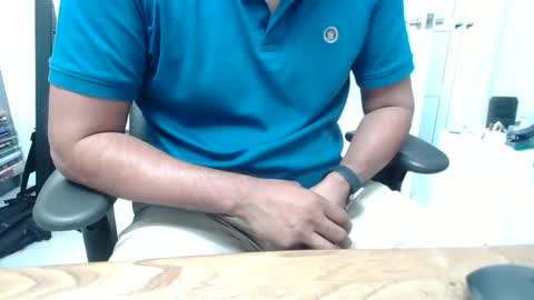 Snapshot of joe765shades chatting on June 4, 2026, 7:58 am joe765shades online show from June 4, 2026, 7:58 am