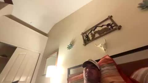 Snapshot of joecamaney chatting on October 24, 2025, 8:22 am joecamaney online show from October 24, 2025, 8:22 am