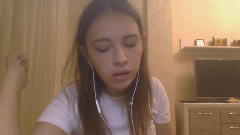 Jennifer online show from October 15, 2025, 6:08 pm