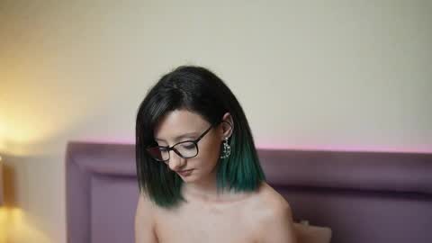  Joelle  online show from June 8, 2026, 2:01 am