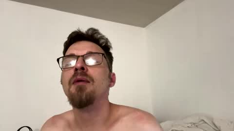 Xtina online show from February 16, 2025, 9:37 am