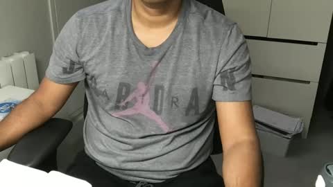 Snapshot of joeshades21 chatting on January 15, 2025, 9:02 am joeshades21 online show from January 15, 2025, 9:02 am