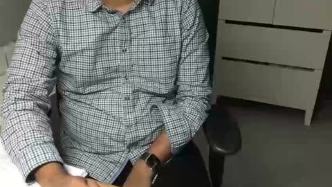 Snapshot of joeshades21 chatting on January 17, 2025, 9:28 am joeshades21 online show from January 17, 2025, 9:28 am