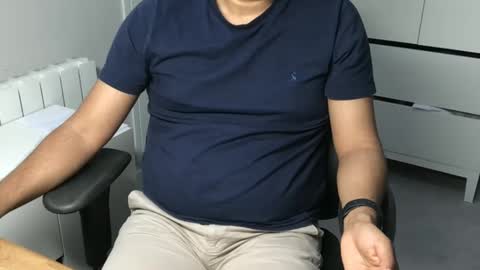 Snapshot of joeshades21 chatting on March 11, 2025, 5:46 pm joeshades21 online show from March 11, 2025, 5:46 pm