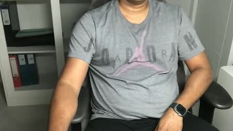 Snapshot of joeshades21 chatting on October 28, 2025, 12:14 am joeshades21 online show from October 28, 2025, 12:14 am