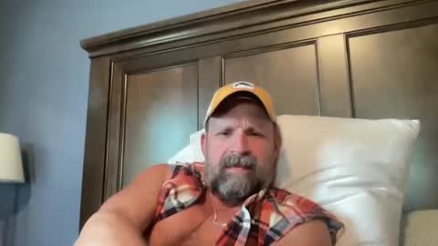 Snapshot of joestros chatting on December 4, 2025, 10:29 pm joestros online show from December 4, 2025, 10:29 pm