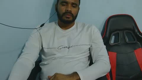 johan2222222222 online show from October 4, 2025, 11:03 pm