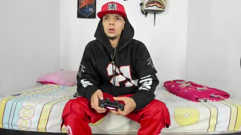 johan_and_antonella online show from December 14, 2024, 7:40 am