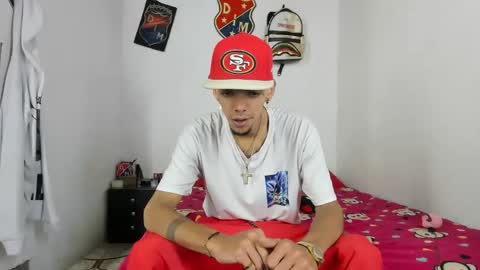 johan_and_antonella online show from January 20, 2025, 12:46 am