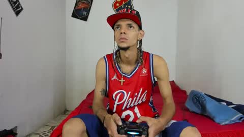 johan_and_antonella online show from February 8, 2025, 11:02 pm