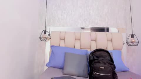 Johan  online show from September 10, 2025, 11:32 am