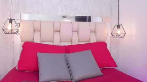 Johan  online show from September 27, 2025, 11:37 am