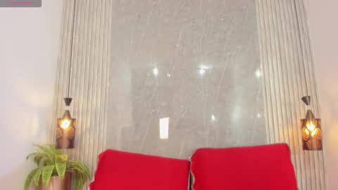 Johan  online show from November 16, 2025, 12:33 pm