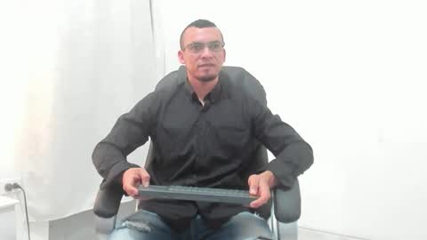 johan online show from November 8, 2025, 4:23 am