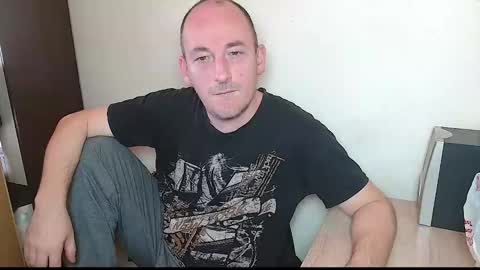 Snapshot of johanbarker chatting on January 19, 2026, 12:53 pm Johan online show from January 19, 2026, 12:53 pm