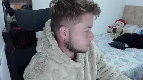 Snapshot of johanleonsweetboy chatting on December 30, 2024, 1:36 pm JOHAN independient model online show from December 30, 2024, 1:36 pm