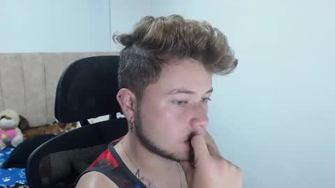 Snapshot of johanleonsweetboy chatting on February 24, 2025, 3:12 am JOHAN independient model online show from February 24, 2025, 3:12 am