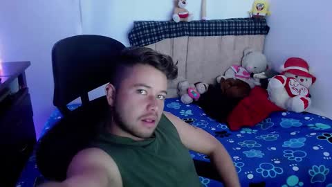 Snapshot of johanleonsweetboy chatting on September 18, 2025, 8:33 pm JOHAN independient model online show from September 18, 2025, 8:33 pm