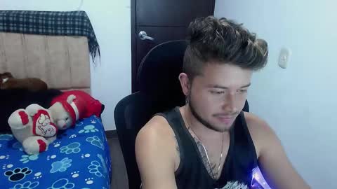 Snapshot of johanleonsweetboy chatting on September 27, 2025, 2:33 pm JOHAN independient model online show from September 27, 2025, 2:33 pm