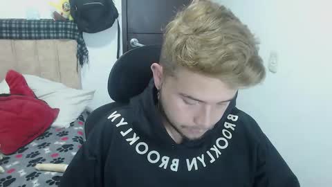 Snapshot of johanleonsweetboy chatting on October 14, 2025, 3:57 pm JOHAN independient model online show from October 14, 2025, 3:57 pm