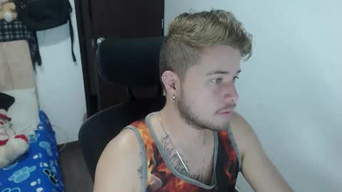 Snapshot of johanleonsweetboy chatting on October 22, 2025, 12:27 pm JOHAN independient model online show from October 22, 2025, 12:27 pm