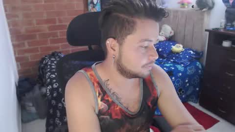 JOHAN independient model online show from March 17, 2026, 3:26 pm